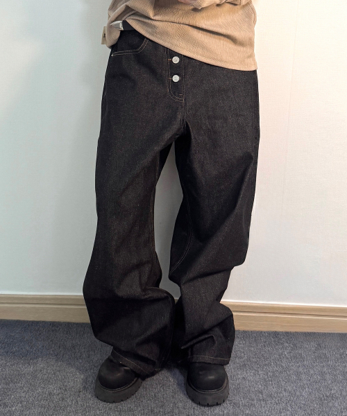 KICHUL（キチョル）の「Midnight Raw Wide Denim Pants (Black)（デニムパンツ・メンズ・その他・SMALL/MEDIUM/LARGE）」の2枚目の写真