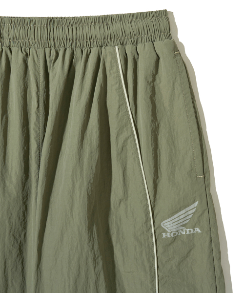 PHYPS MOTORCYCLE(フィップスモーターサイクル)の「Speed Track Solid nylon Pants Khaki(スウェットパンツ・レディース・その他・SMALL/MEDIUM/LARGE/X-LARGE)」の6枚目の写真