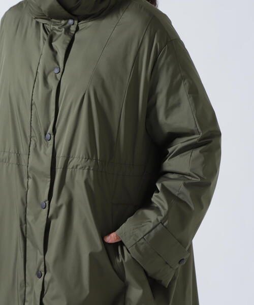 DUVETICA（デュベティカ）の「DUVETICA/デュベティカ/KOKO / ココ（ダウンジャケット/コート・レディース・ブラック/オリーブ系・42/38/40）」の17枚目の写真