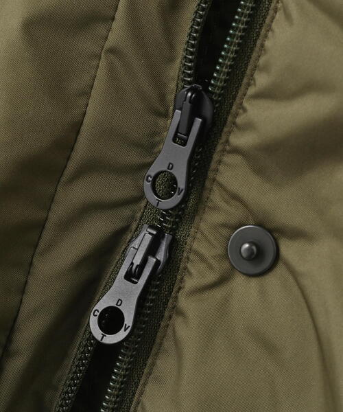 DUVETICA（デュベティカ）の「DUVETICA/デュベティカ/KOKO / ココ（ダウンジャケット/コート・レディース・ブラック/オリーブ系・42/38/40）」の22枚目の写真