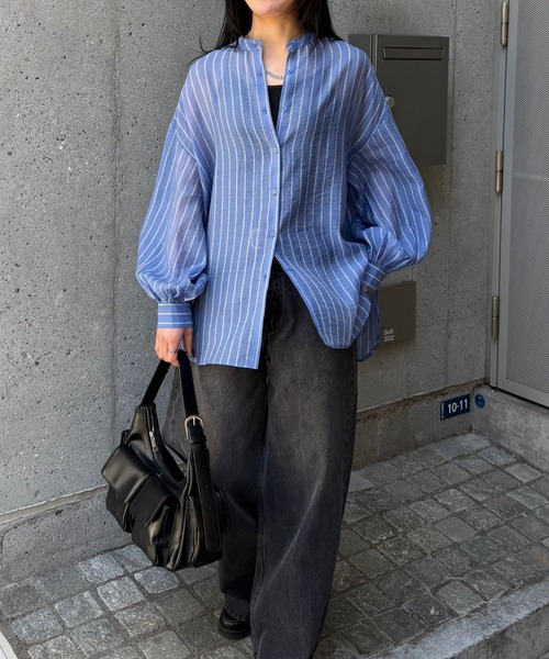 COLONY 2139（コロニートゥーワンスリーナイン）の「ストライプシアーバンドカラー長袖シャツ（シャツ/ブラウス・レディース・オフホワイト/ブルー・FREE）」の5枚目の写真