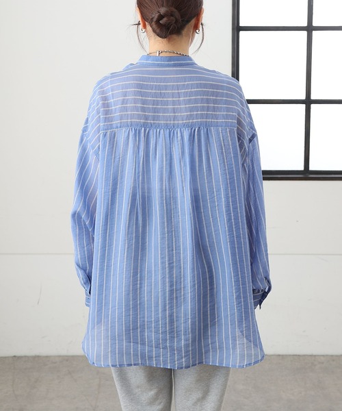 COLONY 2139（コロニートゥーワンスリーナイン）の「ストライプシアーバンドカラー長袖シャツ（シャツ/ブラウス・レディース・オフホワイト/ブルー・FREE）」の20枚目の写真