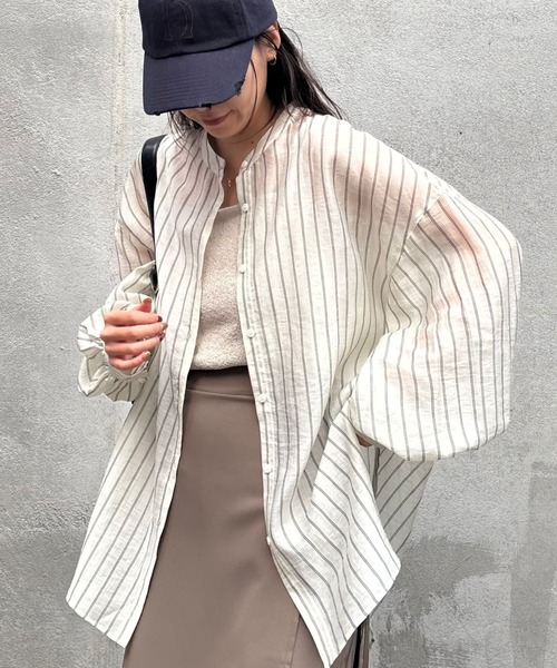 COLONY 2139（コロニートゥーワンスリーナイン）の「ストライプシアーバンドカラー長袖シャツ（シャツ/ブラウス・レディース・オフホワイト/ブルー・FREE）」の11枚目の写真