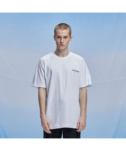 BALANT(バラント)の「アンタイトルユニットBスタジオTシャツ - ホワイト(Tシャツ/カットソー・メンズ・その他・MEDIUM/LARGE)」の1枚目の写真