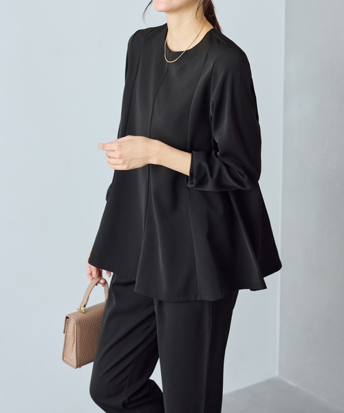 Viola e Viola(ヴィオラエヴィオラ)の「【洗える/イージーケア/ストレッチ】Aラインセレモニーセットアップ《カットツイル素材》(スーツパンツ・レディース・ブラック/グレイッシュベージュ/ネイビー・M/L/LL/3L/4L/5L)」の9枚目の写真