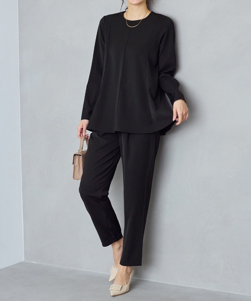 Viola e Viola(ヴィオラエヴィオラ)の「【洗える/イージーケア/ストレッチ】Aラインセレモニーセットアップ《カットツイル素材》(スーツパンツ・レディース・ブラック/グレイッシュベージュ/ネイビー・M/L/LL/3L/4L/5L)」の8枚目の写真