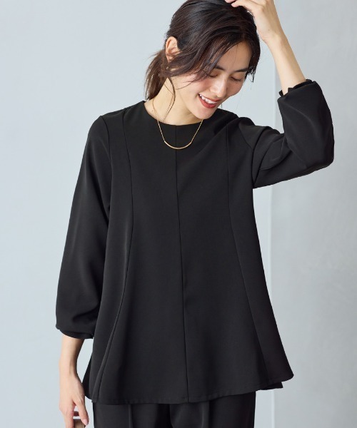 Viola e Viola(ヴィオラエヴィオラ)の「【洗える/イージーケア/ストレッチ】Aラインセレモニーセットアップ《カットツイル素材》(スーツパンツ・レディース・ブラック/グレイッシュベージュ/ネイビー・M/L/LL/3L/4L/5L)」の5枚目の写真