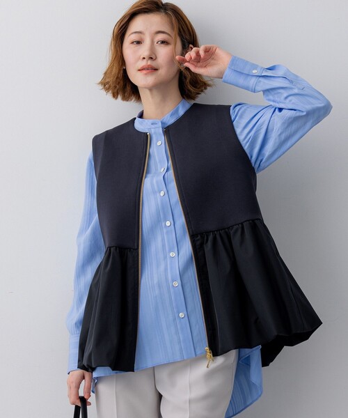 23区 S(ニジュウサンクチイサイサイズ)の「コットンダンボール ペプラム ジレ アウター(その他アウター・レディース・ネイビー系/ブラック系・32)」の2枚目の写真