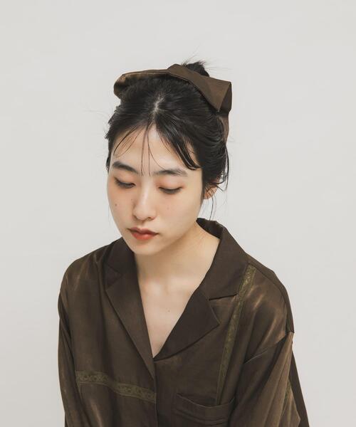 KBF（ケイビーエフ）の「サテンシュシュ(大)（ヘアゴム・レディース・ベージュ/グリーン系その他・ONE）」の7枚目の写真