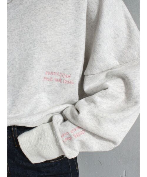 Ungrid（アングリッド）の「スリーブボリューム刺繍スウェット（スウェット・レディース・ライトグレー/グリーン/チャコールグレー/ベージュ・FREE）」の13枚目の写真