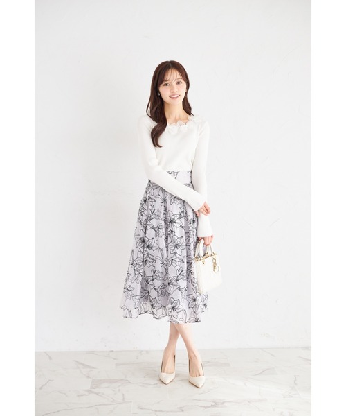 ラインフラワーフロッキーシアータックフレアスカート（スカート