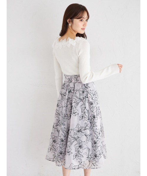 ラインフラワーフロッキーシアータックフレアスカート（スカート