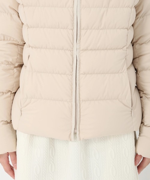 STRAWBERRY-FIELDS（ストロベリーフィールズ）の「ストレッチダウンⅡ_ファー取り外しダウンブルゾン（ダウンジャケット/コート・レディース・ブラック/ベージュ・2）」の11枚目の写真