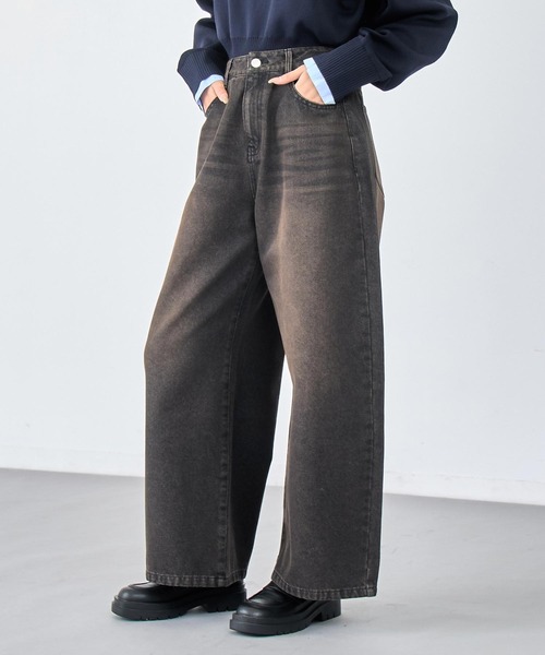 ANAP(アナップ)の「オーバーダイ ボリューム デニムパンツ(デニムパンツ・レディース・ブルー/ブラウン・S/M)」の4枚目の写真