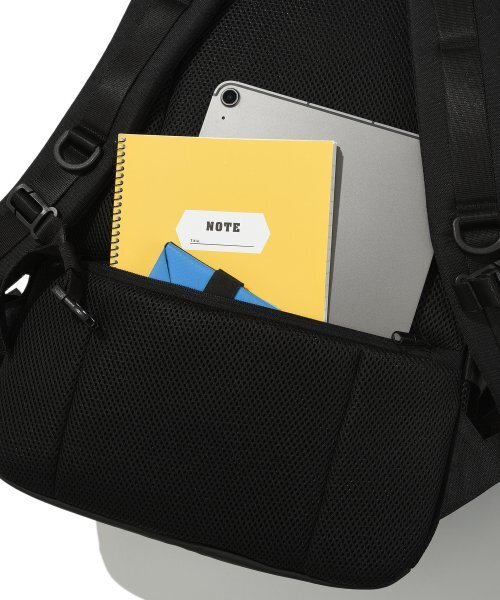 VISION STREET WEAR(ヴィジョンストリートウェア)の「VSW Arch Logo Backpack 27L Black(バックパック/リュック・レディース・その他・FREE)」の2枚目の写真