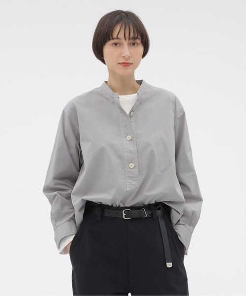 MHL.（エムエイチエル）の「COMPACT COTTON POPLIN SHIRT（シャツ/ブラウス・レディース・ホワイト系その他3/グリーン系その他5・1/2）」の2枚目の写真
