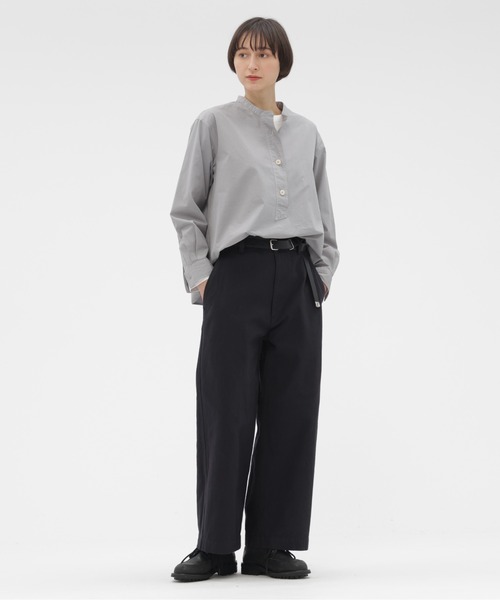 MHL.（エムエイチエル）の「COMPACT COTTON POPLIN SHIRT（シャツ/ブラウス・レディース・ホワイト系その他3/グリーン系その他5・1/2）」の8枚目の写真