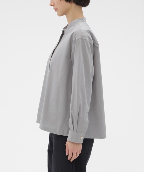 MHL.（エムエイチエル）の「COMPACT COTTON POPLIN SHIRT（シャツ/ブラウス・レディース・ホワイト系その他3/グリーン系その他5・1/2）」の9枚目の写真