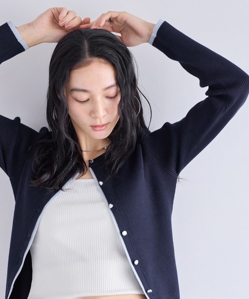 VIS（ビス）の「バイカラークルーネックカーディガン（カーディガン/ボレロ・レディース・グレー系その他/ホワイト系その他/ブルー系その他・FREE）」の8枚目の写真