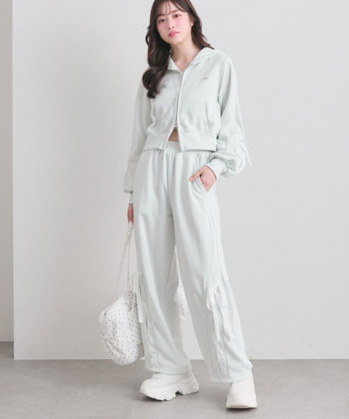 OLIVE des OLIVE（オリーブデオリーブ）の「袖レースアップジップパーカー（パーカー・レディース・トップグレー/ピンク/ミント・FREE）」の6枚目の写真