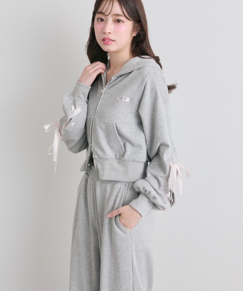 OLIVE des OLIVE（オリーブデオリーブ）の「袖レースアップジップパーカー（パーカー・レディース・トップグレー/ピンク/ミント・FREE）」の16枚目の写真