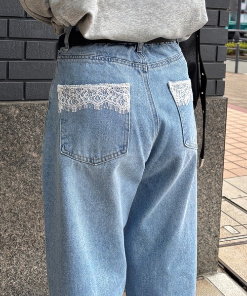 ISOOK（アイスー）の「【ISOOK / アイスー】ポケットレースストレートデニム / デニムパンツ デザインデニム ヴィンテージ風 古着風 色褪せ加工 ストレート フルレングス ウエストゴム ブルー ライトブルー ZOZOTOWN限定（デニムパンツ・レディース・ブルー/ライトブルー・FREE）」の2枚目の写真