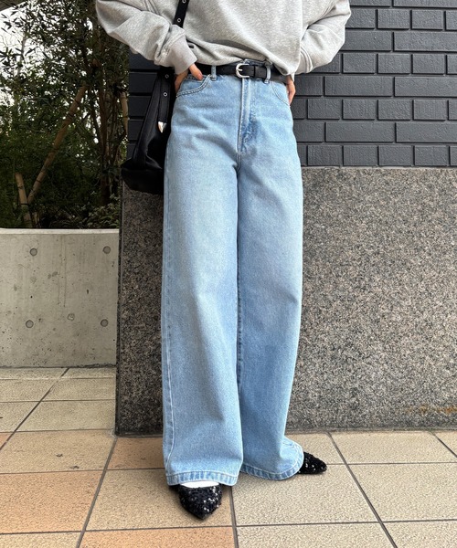 ISOOK（アイスー）の「【ISOOK / アイスー】ポケットレースストレートデニム / デニムパンツ デザインデニム ヴィンテージ風 古着風 色褪せ加工 ストレート フルレングス ウエストゴム ブルー ライトブルー ZOZOTOWN限定（デニムパンツ・レディース・ブルー/ライトブルー・FREE）」の9枚目の写真