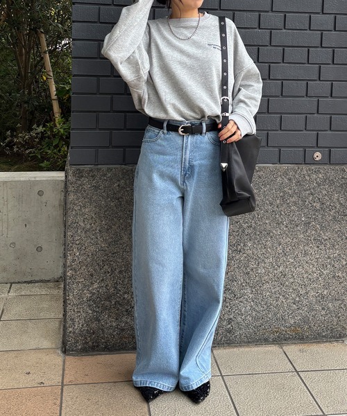 ISOOK（アイスー）の「【ISOOK / アイスー】ポケットレースストレートデニム / デニムパンツ デザインデニム ヴィンテージ風 古着風 色褪せ加工 ストレート フルレングス ウエストゴム ブルー ライトブルー ZOZOTOWN限定（デニムパンツ・レディース・ブルー/ライトブルー・FREE）」の18枚目の写真