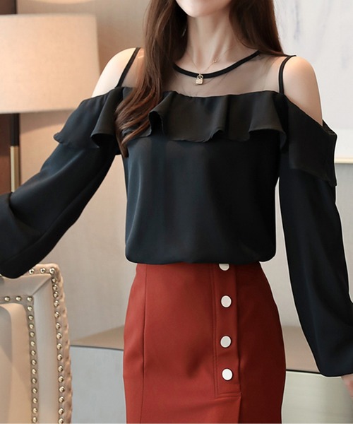 AMAJI(アマジ)の「オープンショルダーシアープルオーバー(その他トップス・レディース・ブラック/レッド・LARGE/MEDIUM/SMALL/X-LARGE)」の3枚目の写真
