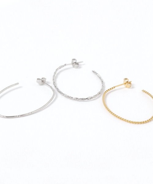 LEPSIM(レプシィム)の「ステンレスフープピアス 647045(ピアス(両耳用)・レディース・シルバー/ゴールド/シルバー系その他・ONE SIZE)」の4枚目の写真