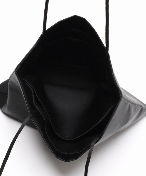 plage（プラージュ）の「MY_silk satin バッグ（ハンドバッグ・レディース・ブラック・FREE）」の11枚目の写真