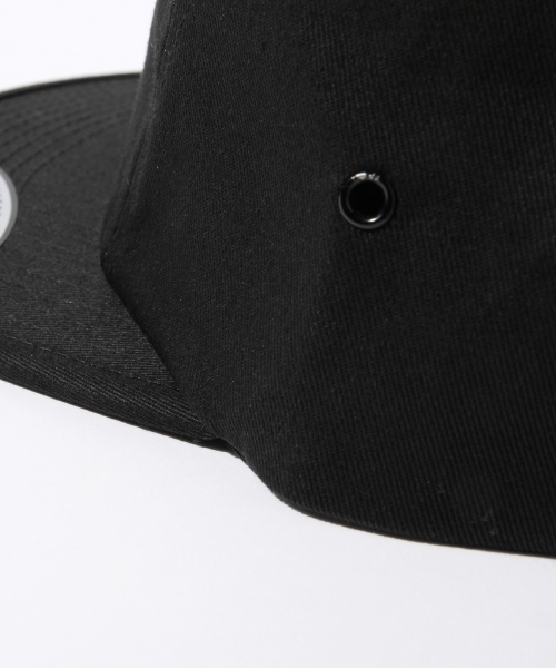BEAMS（ビームス）の「FLEXFIT / クラシック5パネルキャップ（キャップ・メンズ・ブラック/オリーブ/ネイビー・ONE SIZE）」の4枚目の写真