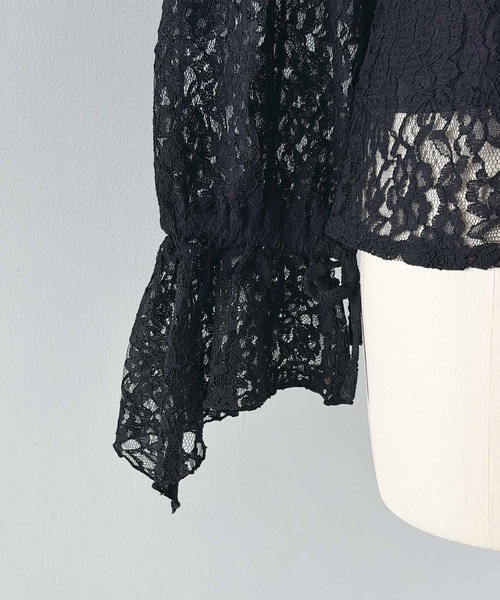 PICCIN PERLA（ピッチンペルラ）の「レースフリルブラウス（Tシャツ/カットソー・レディース・オフホワイト/ブラック・M）」の14枚目の写真