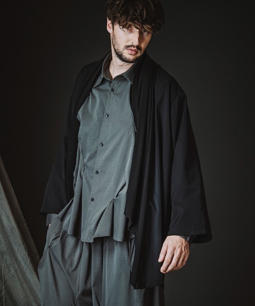 NO ID.(ノーアイディ)の「mcg3783-バックスリットマルチWAYドレープガウン(458006-440T)(その他トップス・メンズ・グレー/ブラック/ブラック×グレー・ONE SIZE)」の4枚目の写真