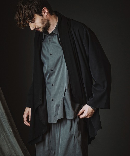 NO ID.(ノーアイディ)の「mcg3783-バックスリットマルチWAYドレープガウン(458006-440T)(その他トップス・メンズ・グレー/ブラック/ブラック×グレー・ONE SIZE)」の5枚目の写真