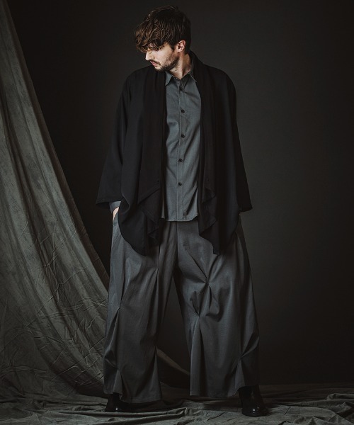 NO ID.(ノーアイディ)の「mcg3783-バックスリットマルチWAYドレープガウン(458006-440T)(その他トップス・メンズ・グレー/ブラック/ブラック×グレー・ONE SIZE)」の6枚目の写真