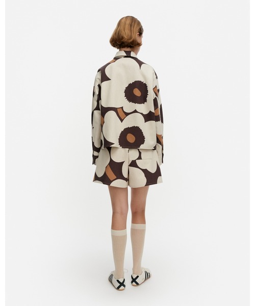 marimekko（マリメッコ）の「Pilkkoa Unikko / Overshirt（シャツ/ブラウス・レディース・ベージュ・36/34/38/40）」の3枚目の写真