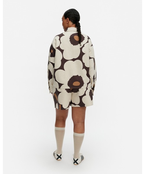 marimekko（マリメッコ）の「Pilkkoa Unikko / Overshirt（シャツ/ブラウス・レディース・ベージュ・36/34/38/40）」の7枚目の写真