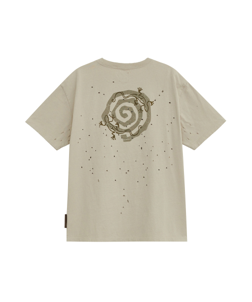 DEFGARMENTS（デフグラメンツ）の「SPIRAL LIZARD DAMAGED T-SHIRTS [BEIGE]（Tシャツ/カットソー・レディース・その他・MEDIUM/LARGE）」の2枚目の写真