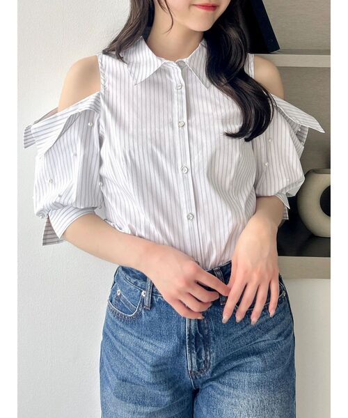 dazzlin(ダズリン)の「オープンショルダースリーブブラウス(シャツ/ブラウス・レディース・その他1/インディゴブルー/イエロー/オフホワイト・FREE)」の15枚目の写真