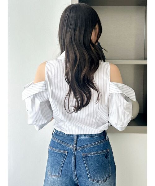 dazzlin(ダズリン)の「オープンショルダースリーブブラウス(シャツ/ブラウス・レディース・その他1/インディゴブルー/イエロー/オフホワイト・FREE)」の16枚目の写真