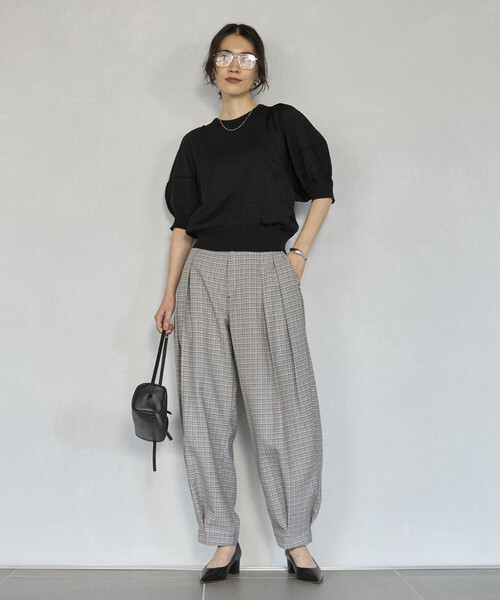 Firsthand(ファーストハンド)の「Firsthand/ファーストハンド ジャパンメイド ホールガーメント パフスリーブ トップス(ニット/セーター・レディース・ブラック/ベージュ/レッド・FREE)」の19枚目の写真