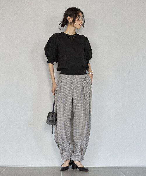 Firsthand(ファーストハンド)の「Firsthand/ファーストハンド ジャパンメイド ホールガーメント パフスリーブ トップス(ニット/セーター・レディース・ブラック/ベージュ/レッド・FREE)」の20枚目の写真