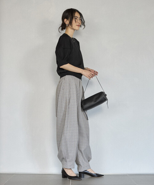 Firsthand(ファーストハンド)の「Firsthand/ファーストハンド ジャパンメイド ホールガーメント パフスリーブ トップス(ニット/セーター・レディース・ブラック/ベージュ/レッド・FREE)」の22枚目の写真