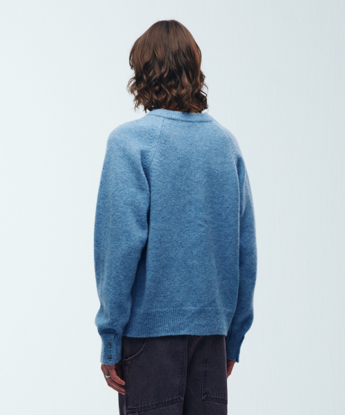 KNITTED(ニッティド)の「シェギドック ウール100% ラウンドカーディガン BLUE(カーディガン/ボレロ・レディース・その他・LARGE/MEDIUM/X-LARGE)」の13枚目の写真
