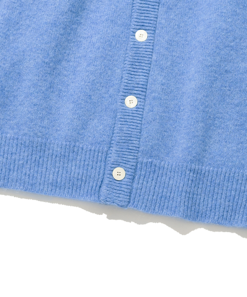 KNITTED(ニッティド)の「シェギドック ウール100% ラウンドカーディガン BLUE(カーディガン/ボレロ・レディース・その他・LARGE/MEDIUM/X-LARGE)」の9枚目の写真