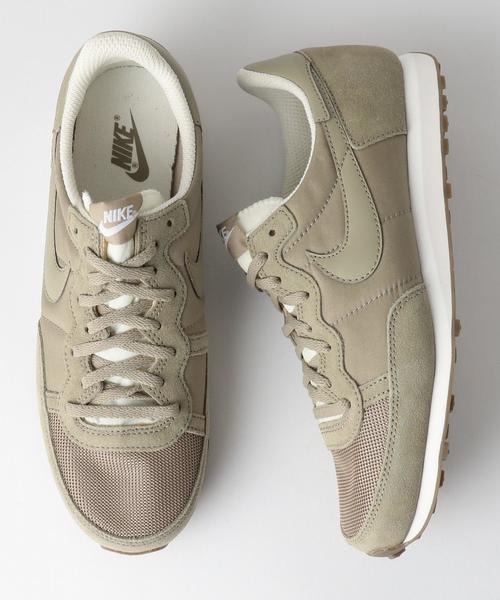 NIKE(ナイキ)の「NIKE チャレンジャー(スニーカー・レディース・ブラック/ベージュ/コバルトブルー・23.5cm/24cm/25cm/24.5cm/23cm)」の1枚目の写真