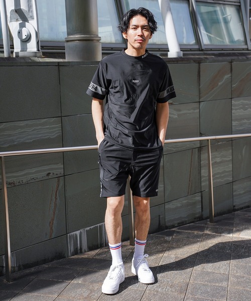 LUXE/R GOLF(ラグジュ ゴルフ)の「(RM)【LUXE/R GOLF】ストレッチ スムース ロゴ ハイネック Tシャツ(Tシャツ/カットソー・メンズ・チャコールグレー/ブラック/ホワイト/ネイビー・X-LARGE/LARGE/MEDIUM)」の20枚目の写真