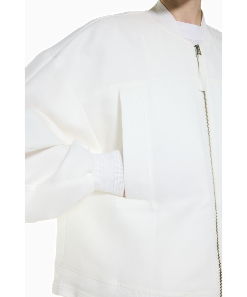ENFOLD(エンフォルド)の「MONSTER SLEEVES BLOUSON(ブルゾン・レディース・オレンジ系その他/ブラック/ホワイト・38)」の12枚目の写真