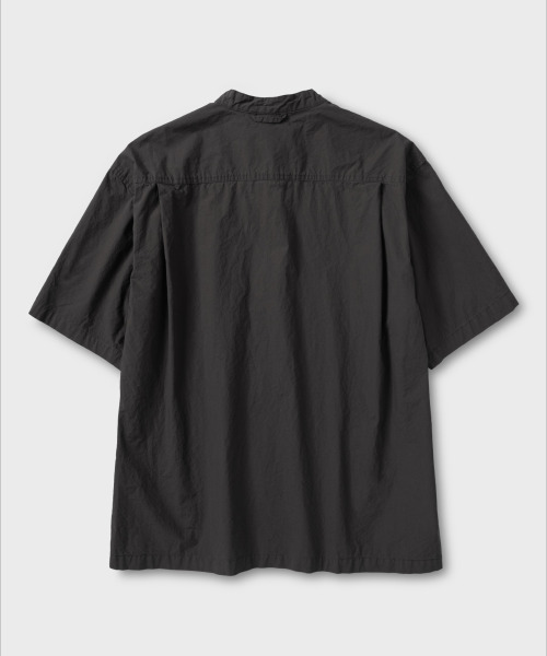 NONBLANK(ノンブランク)の「チャイナカラーウォッシュシャツ_DARK GREY(シャツ/ブラウス・メンズ・チャコール・MEDIUM/LARGE/X-LARGE)」の2枚目の写真